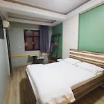 yolohostel