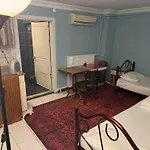 yolohostel