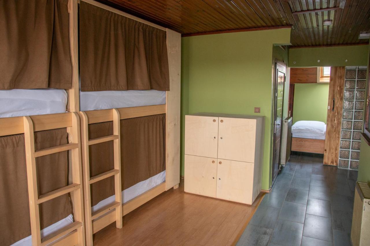 Yolohostel Hostel